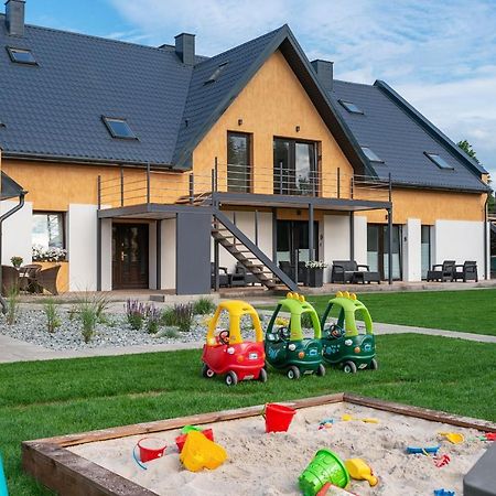 Roza Baltyku - Apartamenty I Pokoje A Dębki Kültér fotó