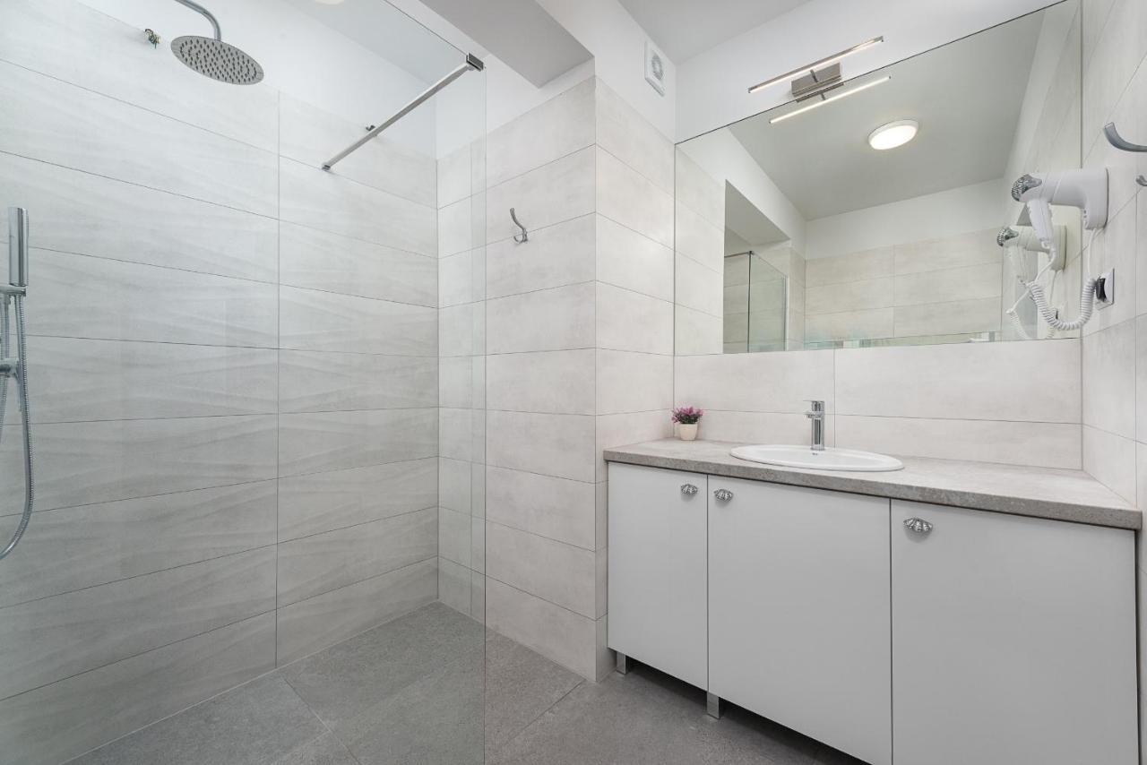 Roza Baltyku - Apartamenty I Pokoje A Dębki Kültér fotó
