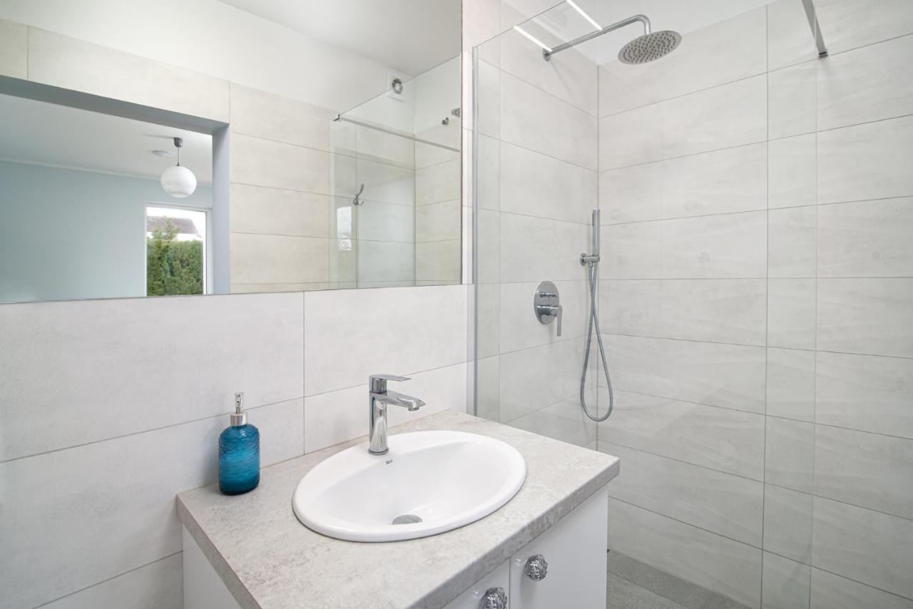 Roza Baltyku - Apartamenty I Pokoje A Dębki Kültér fotó